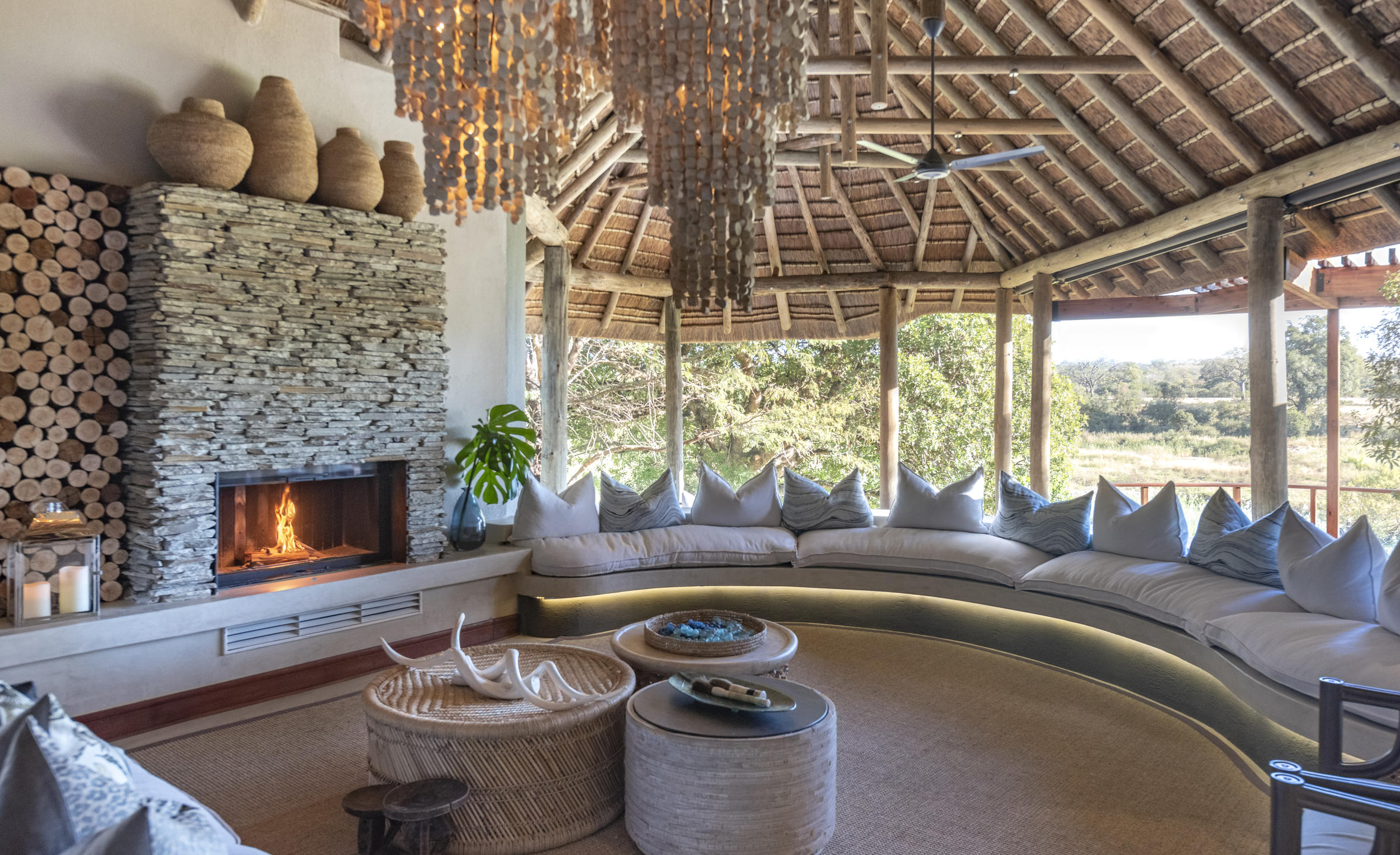 Dulini River Main Lounge